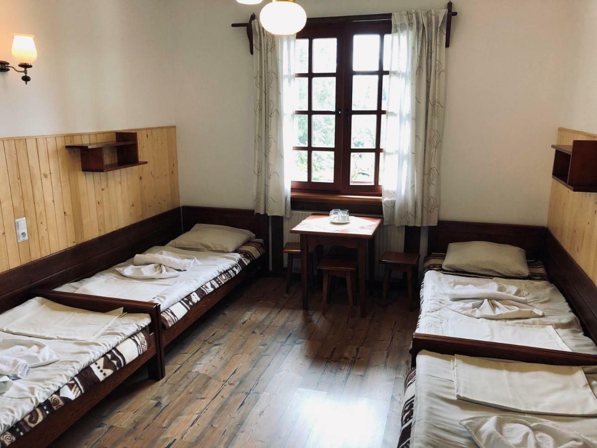 Bed and Breakfast Gosciniec Pod Smrekami Чорштин Екстер'єр фото