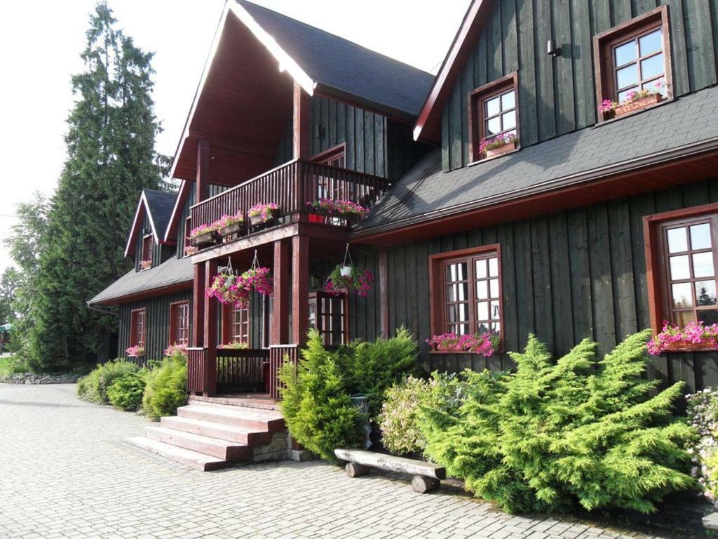 Bed and Breakfast Gosciniec Pod Smrekami Чорштин Екстер'єр фото