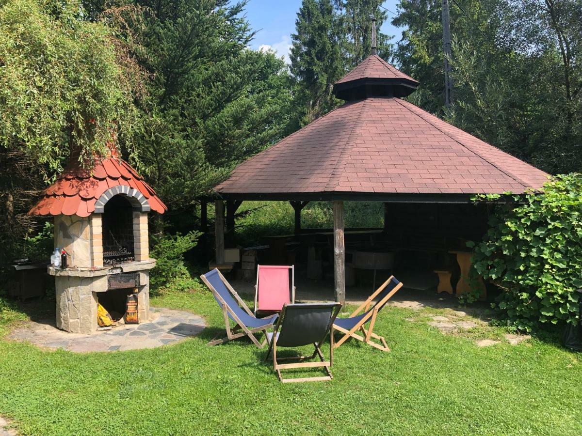 Bed and Breakfast Gosciniec Pod Smrekami Чорштин Екстер'єр фото